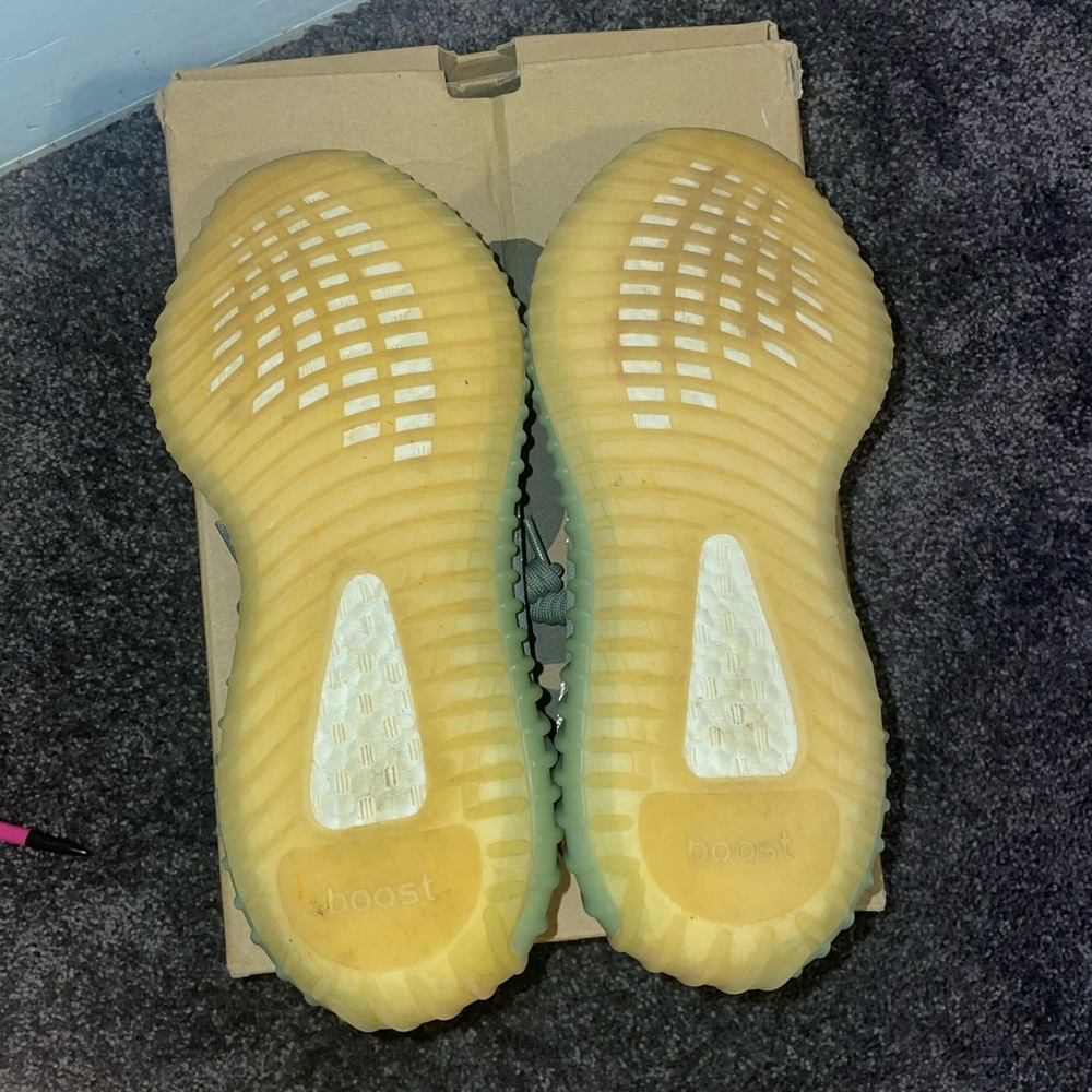 Yeezy boost 350 V2 'desert sage' - Picture 4 of 4